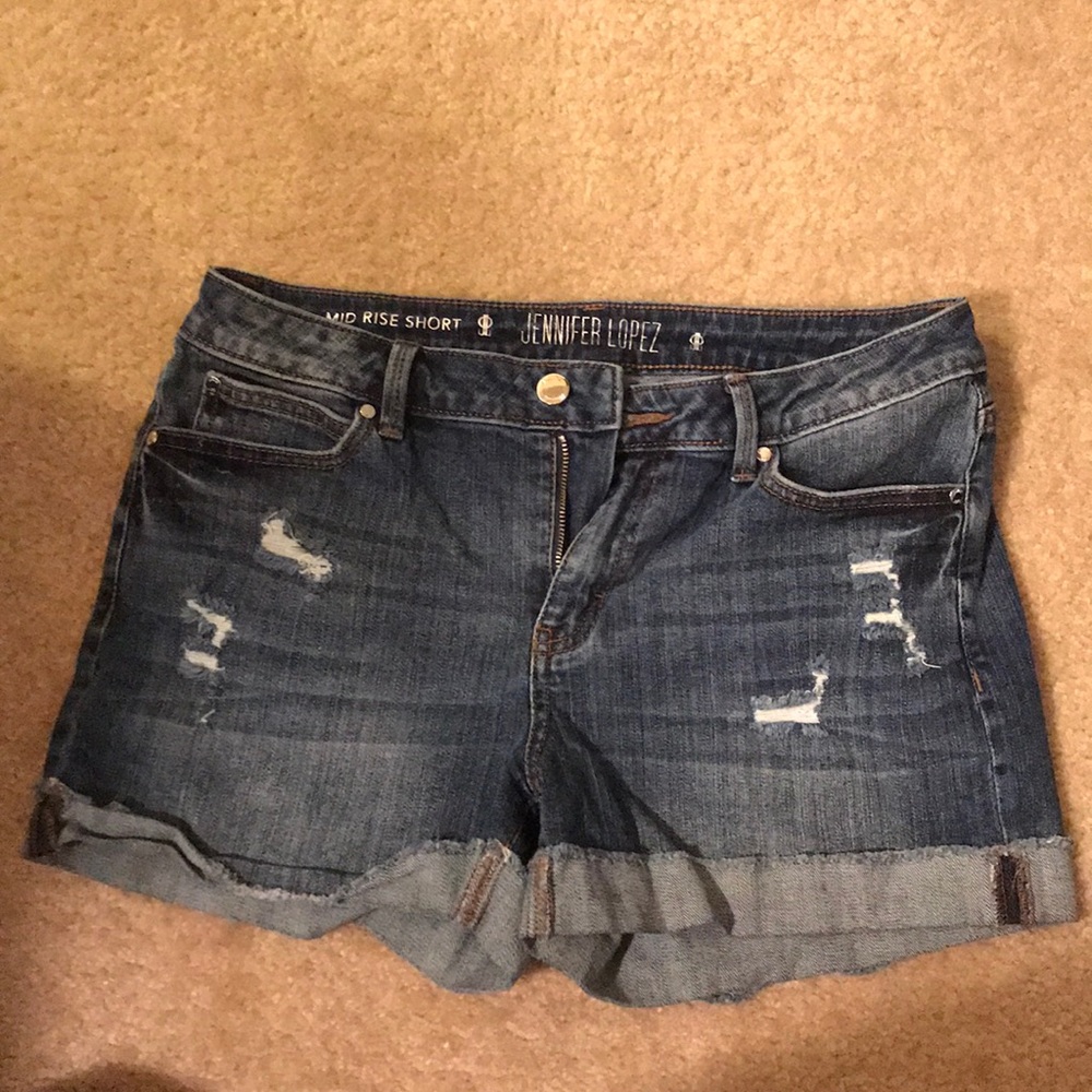 COPY - Size 8 Jennifer Lopez Mid Rise Short